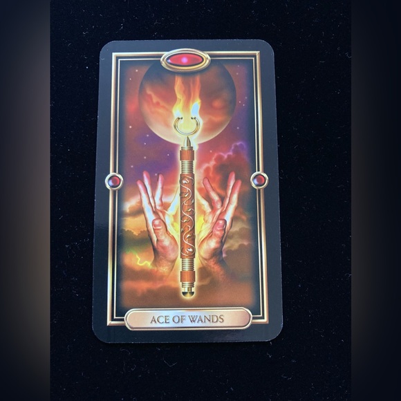 The Guilded Tarot by Barbara Moore Artwork-Ciro Marchetti #78 cards & guidebook - Picture 4 of 14